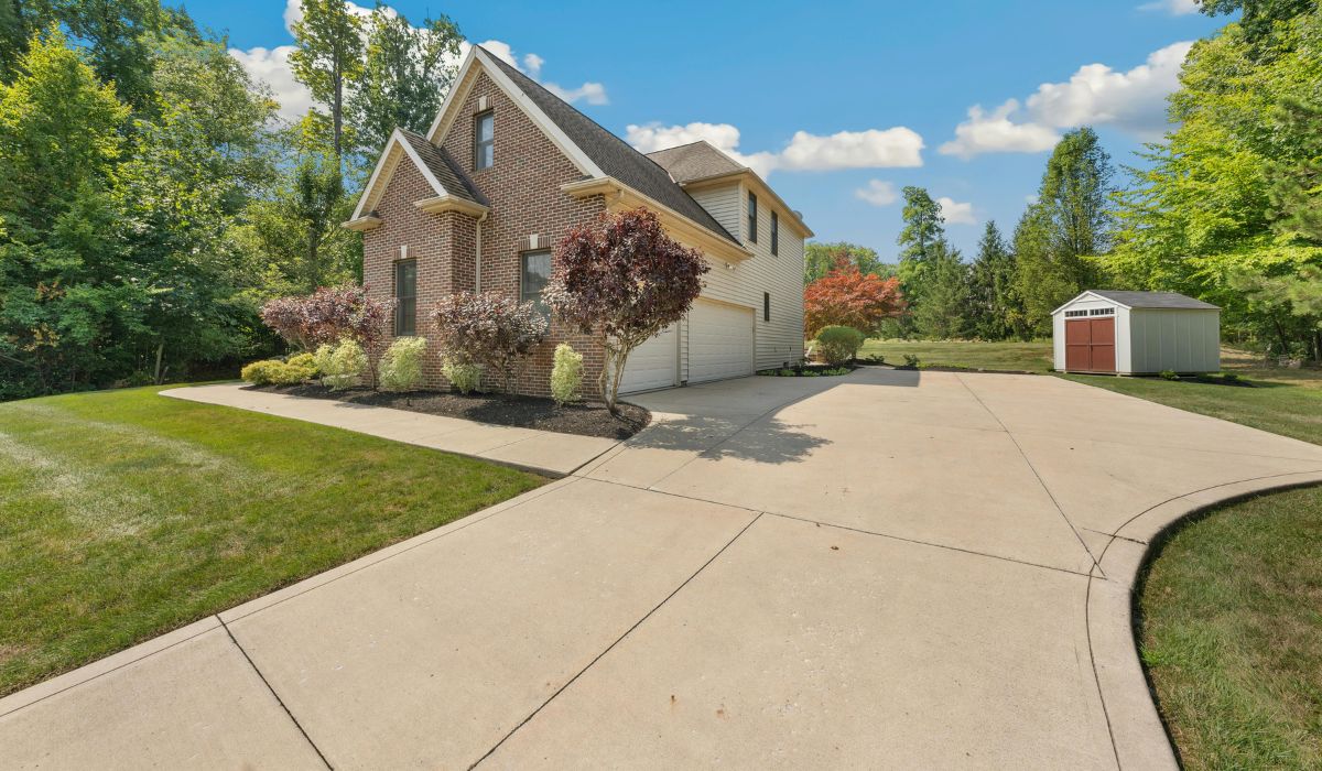 concrete driveway installation